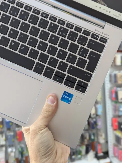 HP ELITEBOOK 840 G10 I5 13TH 16GB DDR5 1 TERA SSD FULL HD