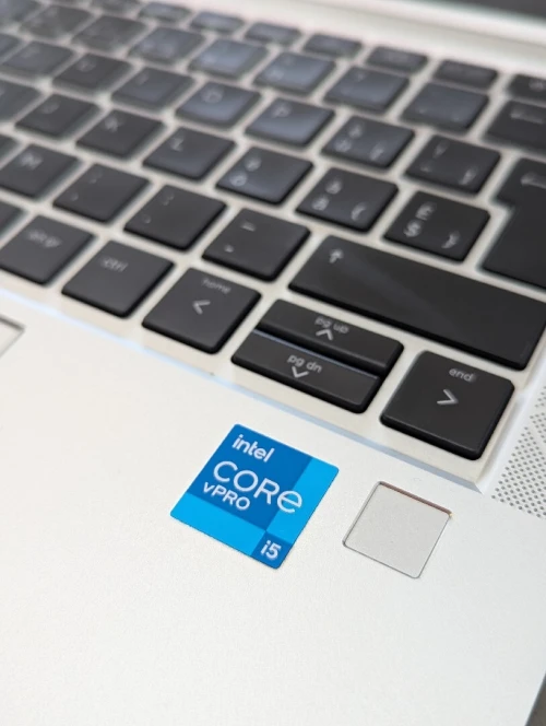 HP ÉLITEBOOK 830 G8 I5 1145G7  16GB 512 SSD FULL HD
