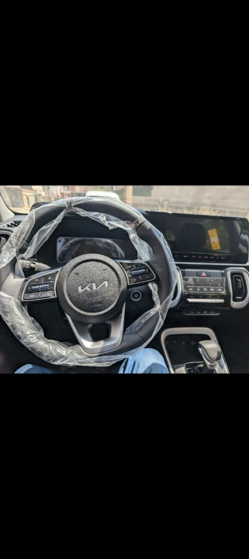 Kia Sonet  2025 Luxury