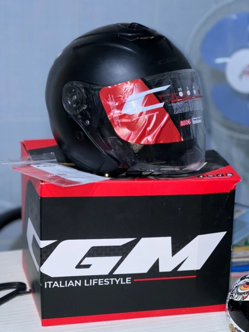 Casque CGM italie original