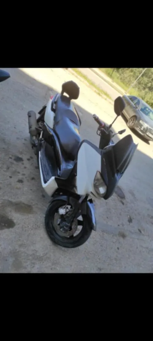YAMAHA XMAX 250 2011