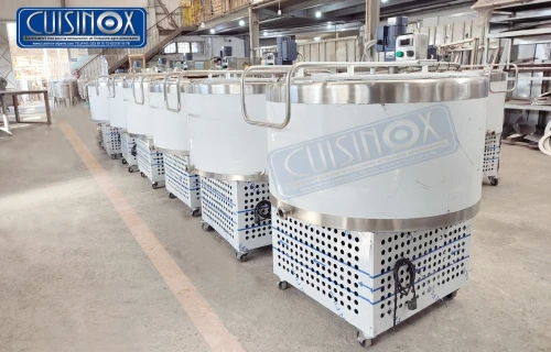 CUVE ET CITERNE EN INOX ( réfrigérée , chauffante , collecte de lait ,mélangeur et stockage ) 