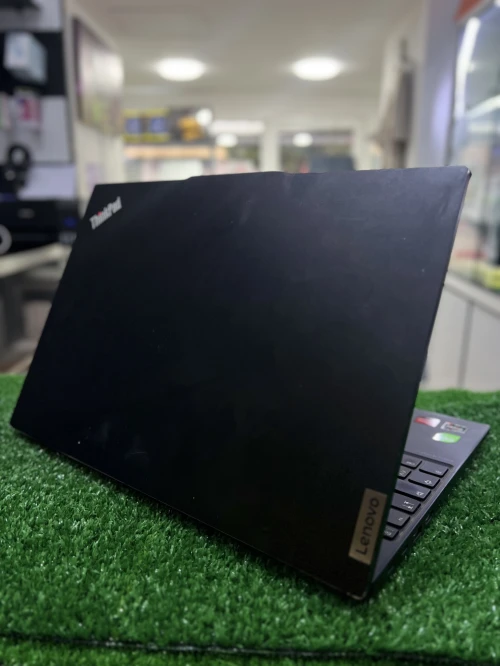 Laptop lenovo thinkpad e16 GEN2 | Ryzen 5 7535HS 3,3 GHz | 16 Go DDR5 |  512 NVMe