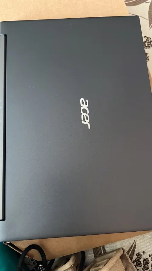 Acer Aspire 7 Ordinateur portable | A715-75G | Noir