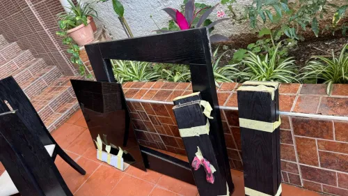 belle Table avec 4 chaises