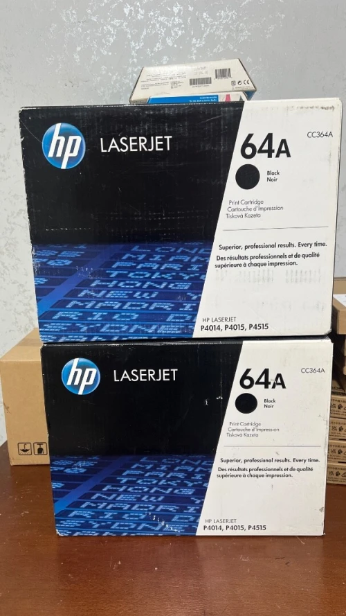 Toner hp 64a
