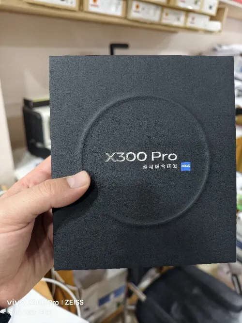 Vivo x300 pro 16..512 neuf 