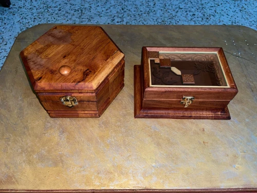 Coffret en bois artisanal fait main Finition élégante et design raffiné