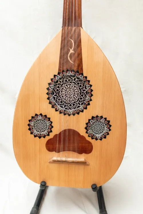 Oud / عود
