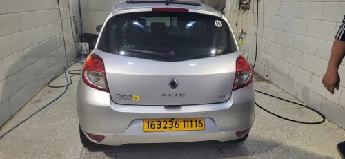 Renault Clio 3 2011 Night and Day
