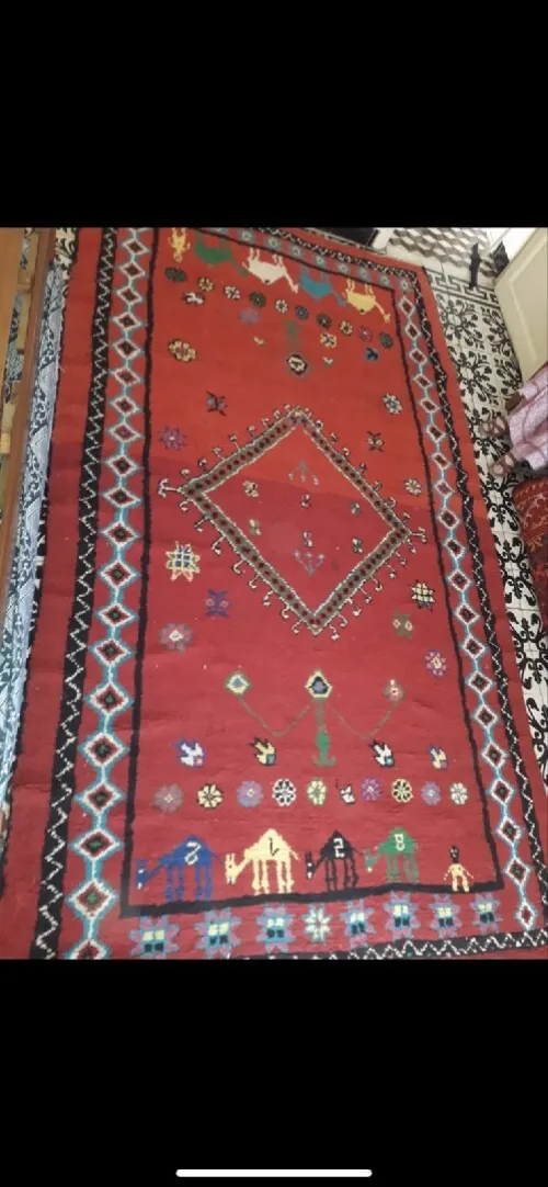 02 tapis a vendre purement en laine 