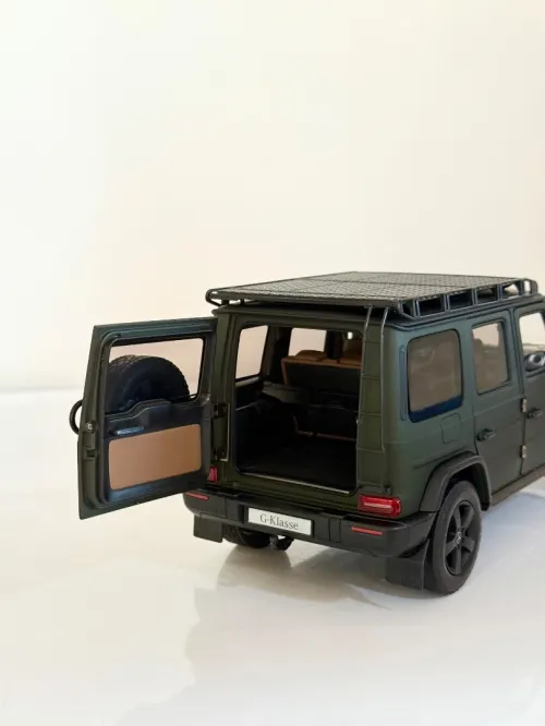 Mercedes Classe G miniature 1/18 Norev sous emballage