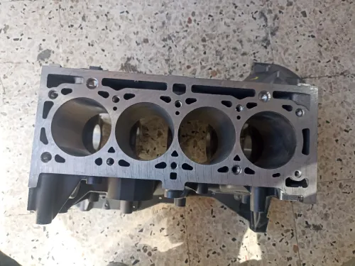 Bloc moteur Mégane 3 Mégane 2 laguna 2.. 1.4 16 v demarreur avant