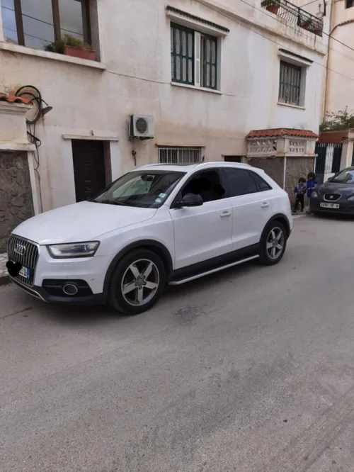 Audi Q3 2013 Off Road