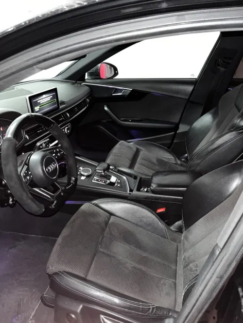 Audi A4 2017 S Line +