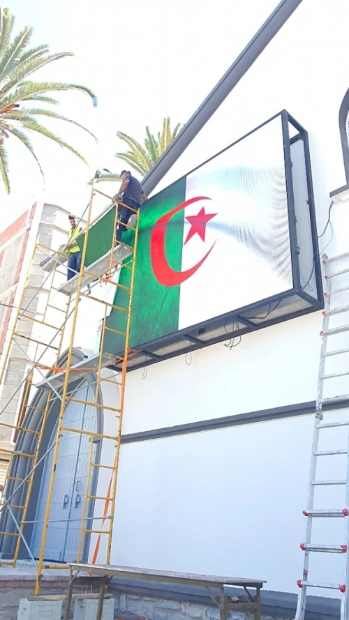 Écran publicitaires LED extérieur intérieure 