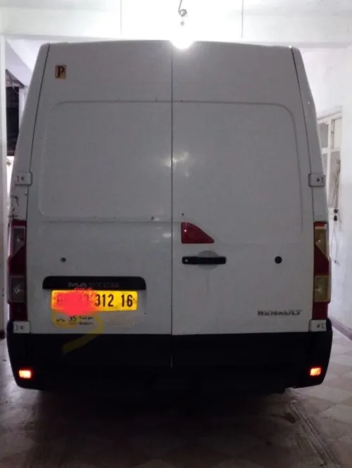 Location Fourgon renault master 3
