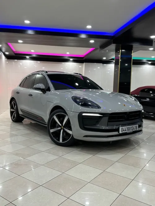 Porsche Macan t 2024 Édition Carbone