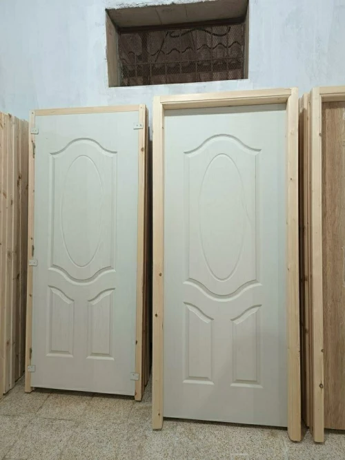 أبواب و نوافذ من الخشب و أليمينيوم
