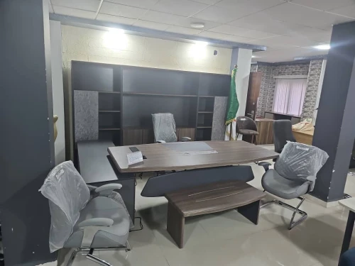 LES ENSEMBLES DES BUREAUX