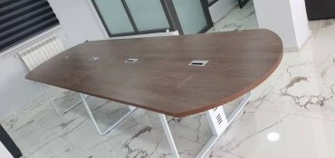 TABLE REUNION