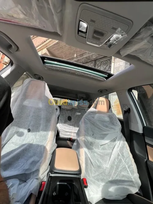Geely x6 pro 2025 La tout options