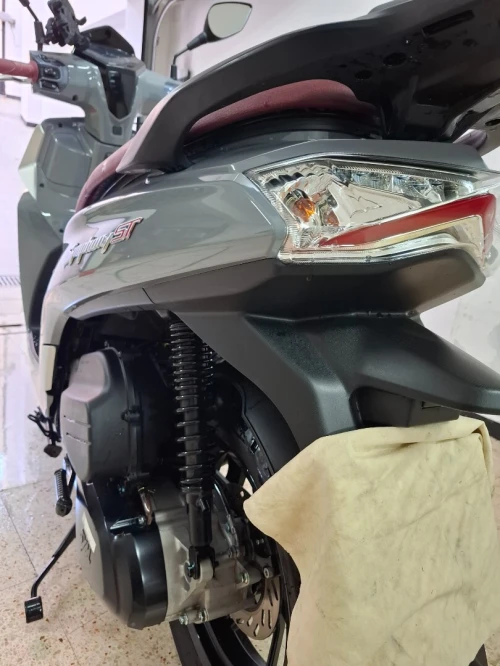 Sym St 200 2024