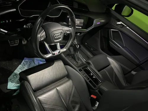Audi Q3 2024 S-Line Quattro