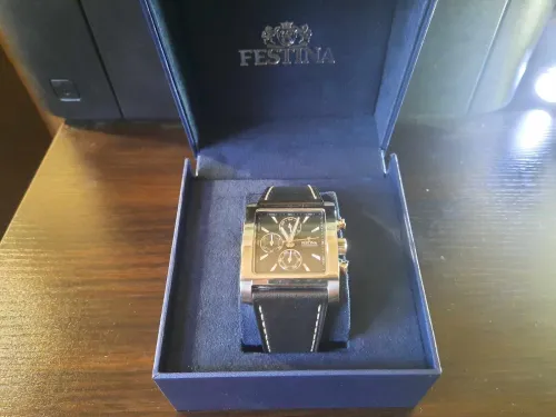 Festina 