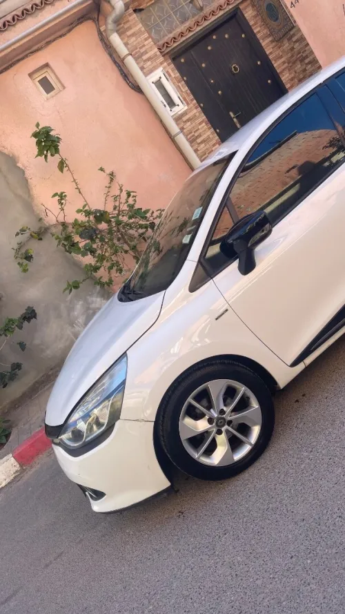 Renault Clio 4 2016 Limited 2