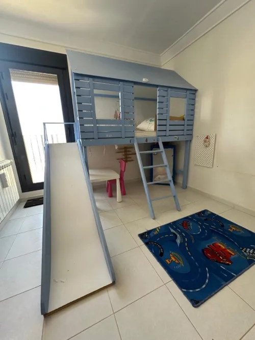 Lit enfant en très bon état à vendre