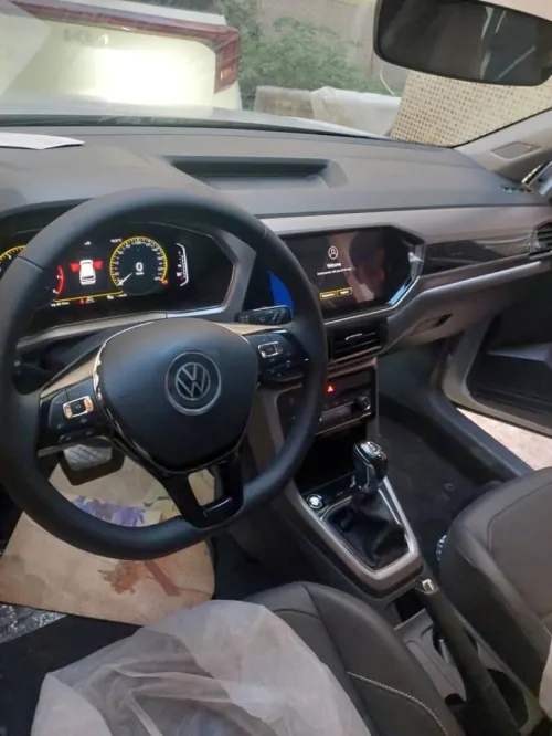Volkswagen T-Cross 2025 R-line