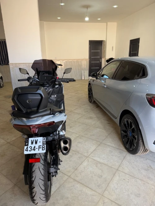 Yamaha T max 562 2025