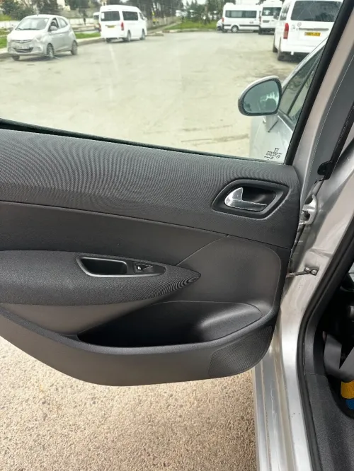Peugeot 308 2008 