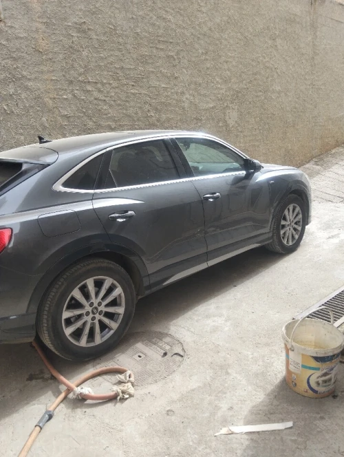 Audi Q3 2021 Q3