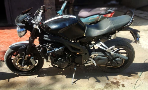 Triumph Speed triple 1050 2010