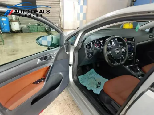 Volkswagen Golf 7 2018 Confortline