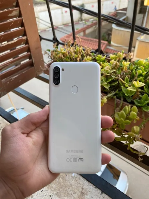 SAMSUNG Galaxy A11