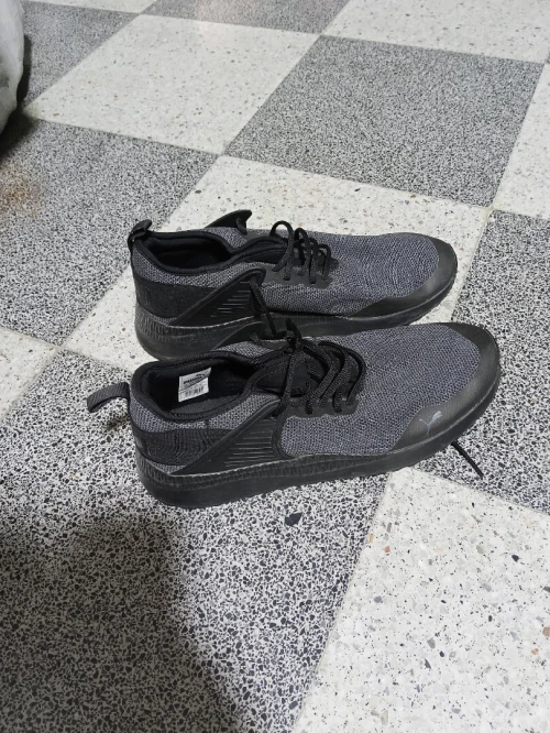 حذاء من نوع puma