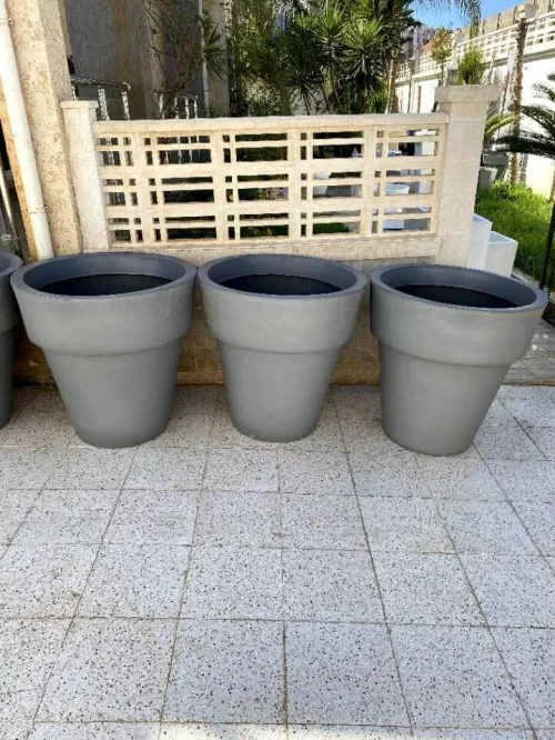 Aménagement floral de terasses avec des pots et plantes d'intérieur et extérieure 0559360090 