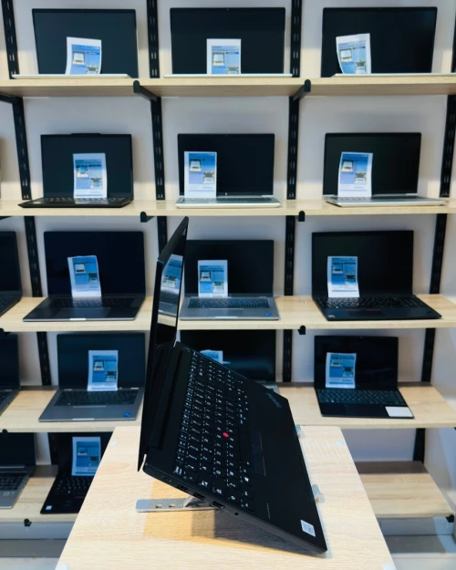 LENOVO ThinkPad E15 Gen1     i7-10510U  16/256 [BIOS verrouillé]