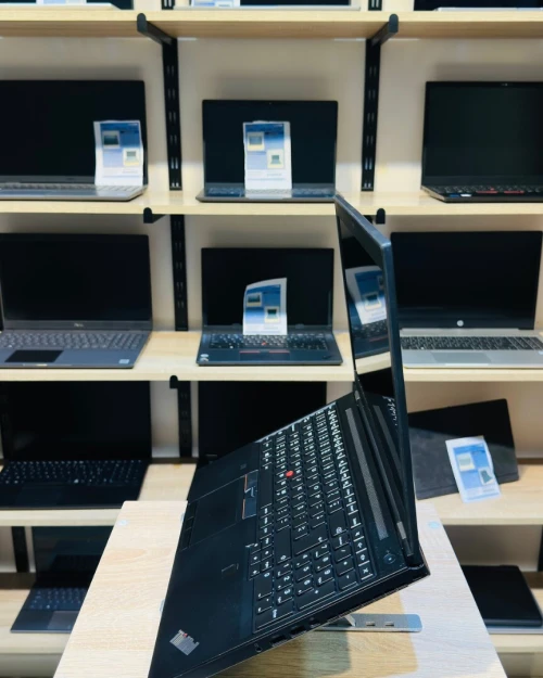 [VENDU] LENOVO ThinkPad P50 (20EQ)   I7-6820HQ  16/256  M1000M 4GB