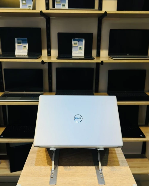 DELL Latitude 3301  I5-8265U  8/128