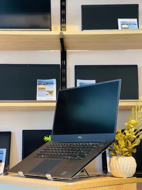 [VENDU] Dell Precision 5530 P56F i9-8950HK 16/256 Quadro p2000 4GB