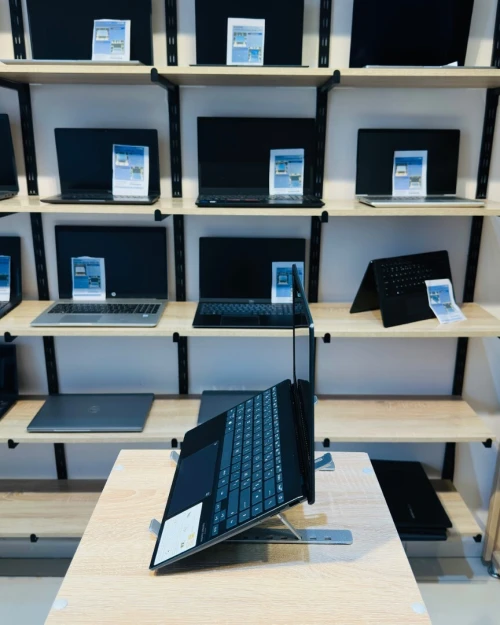 ASUS ZenBook 13 OLED   i5-1035G1 8/512 Oled