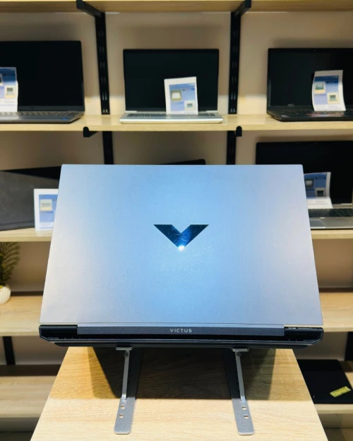 [VENDU] HP VICTUS O16  R5-5600H  16/512G  RX 5500M 4GB