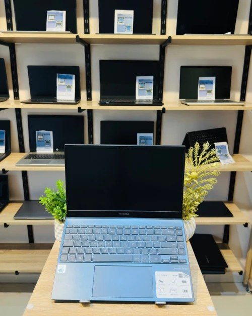 ASUS ZenBook 13 UX325JA    i5-1035G1 8/512