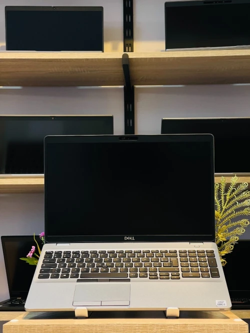 [VENDU] DELL Precision 3551
