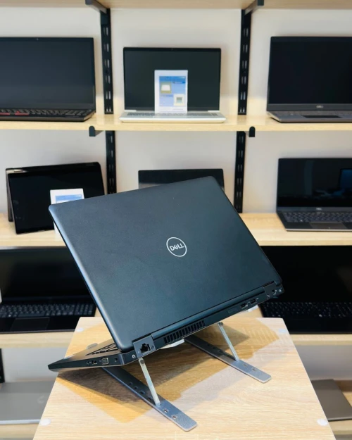 [VENDU] DELL Latitude 5490  i7-8650U  16/256