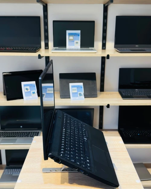[VENDU] FUJITSU LifeBook A3510   i5-1035G1 8/256
